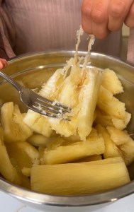 devein yuca, fresh yuca, cooked yuca cassava mandioca